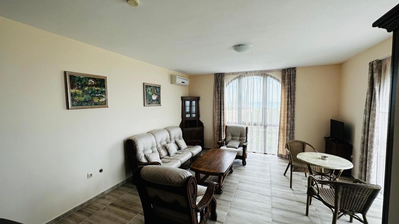 Chateau Del Marina Apart Complex 네세부르 외부 사진