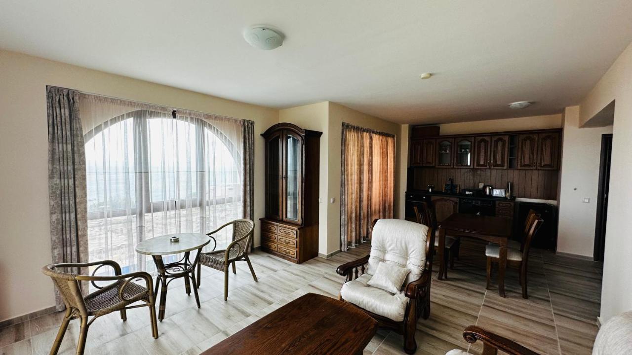 Chateau Del Marina Apart Complex 네세부르 외부 사진